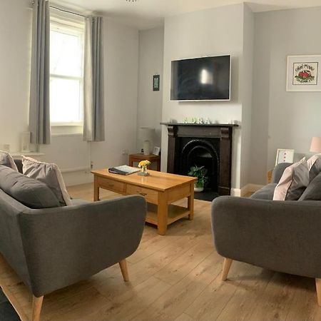 Taitwt2 Villa Caernarfon Buitenkant foto