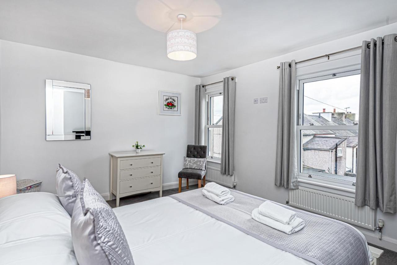 Taitwt2 Villa Caernarfon Buitenkant foto