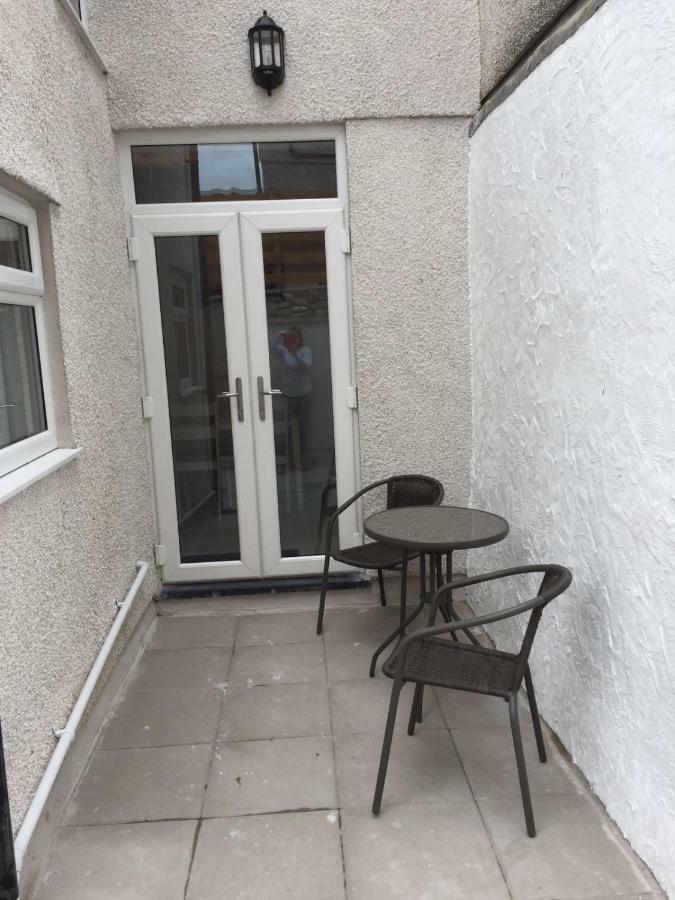 Taitwt2 Villa Caernarfon Buitenkant foto